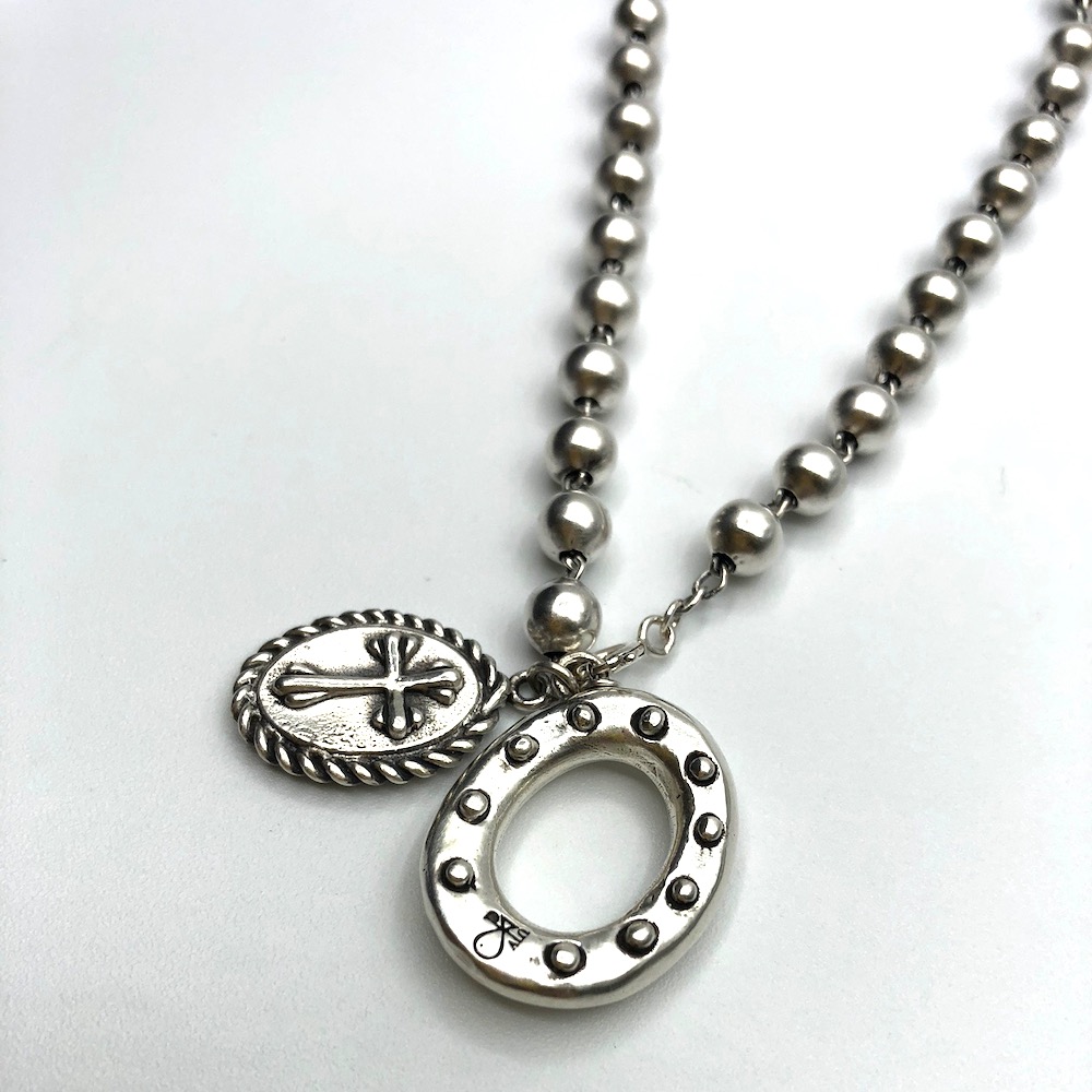 ILEX O. Rosary Necklace